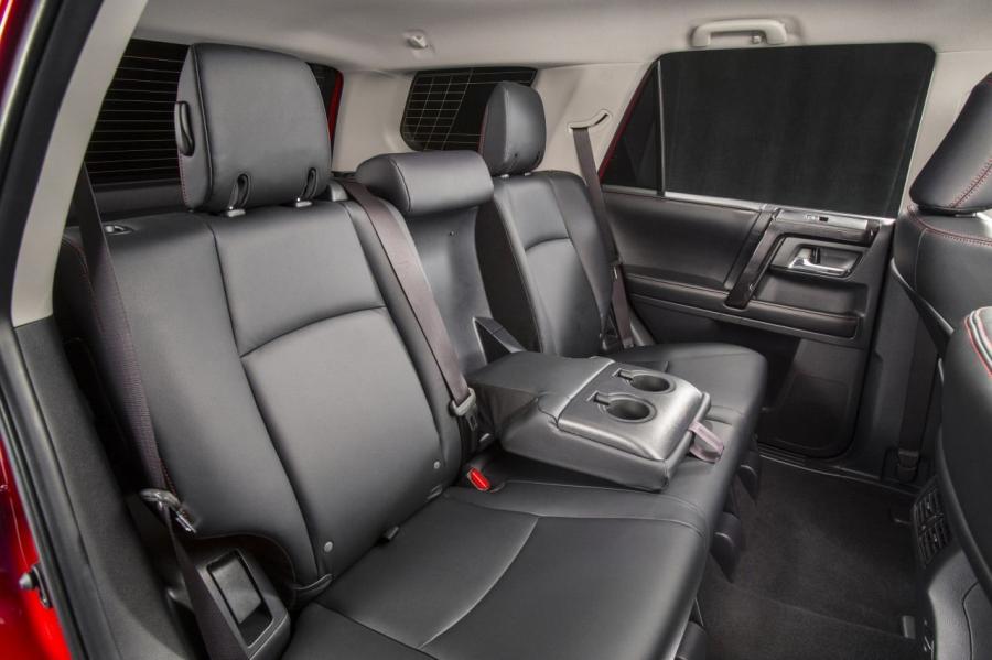  Toyota 4Runner 2014 года  (фото 37 из 55)